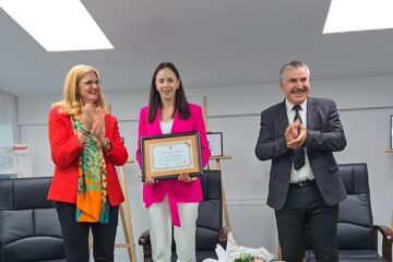 Campioana și vicecampioana olimpică la canotaj Roxana Anghel a primit titlul de „Cetățean de onoare” al orașului Siret