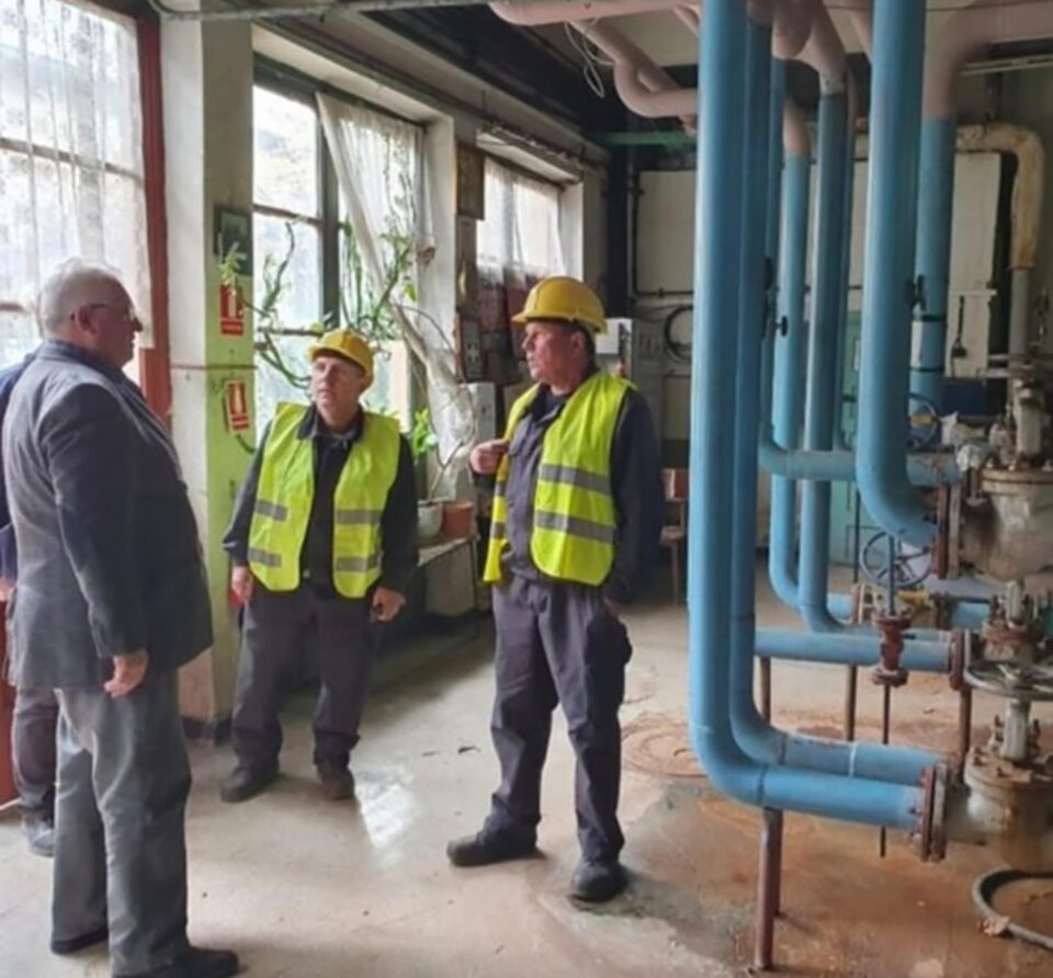 Ion Lungu: „Energia termică furnizată în Suceava va fi produsă mai ieftin decât anul trecut, încât și subvenția acordată de primărie va fi mai mică” Ion Lungu: „Energia termică furnizată în Suceava va fi produsă mai ieftin decât anul trecut, încât și subvenția acordată de primărie va fi mai mică”