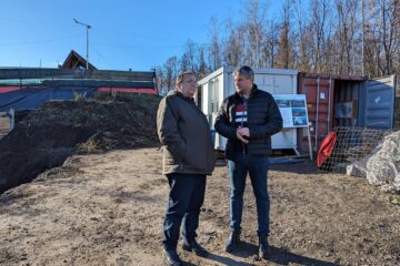 Deputatul Gheorghiu spune că baza sportivă de la Fălticeni a fost construită cu fonduri de la Consiliul Județean Suceava și de la Primăria municipiului