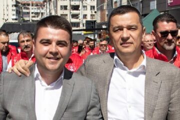 Președintele ales al CJ Suceava, Gheorghe Șoldan, și ministrul Transporturilor, Sorin Grindeanu