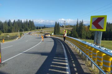 Parapetele din Pasul Tihuța montate în aceste zile