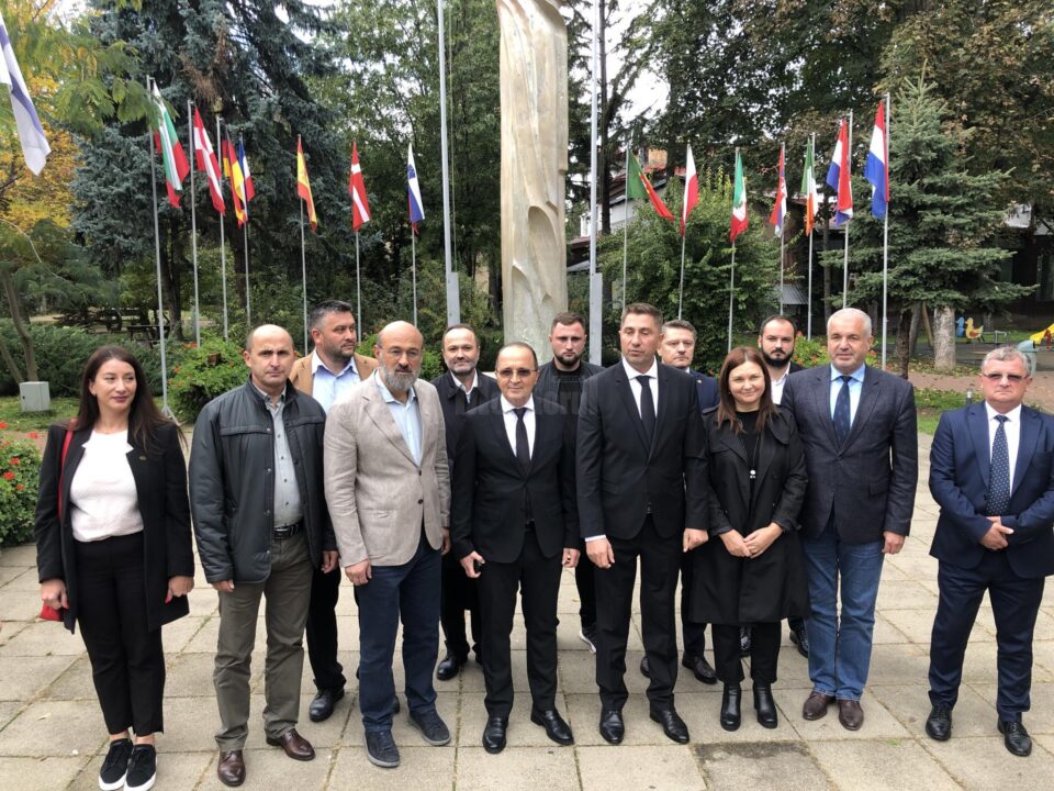 AUR Suceava și-a depus candidaturile pentru alegerile pentru Senat și Camera Deputaților