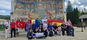 Șapte profesori și nouă elevi din Italia, Spania și Turcia, în vizită la Școala Gimnazială nr. 4 Suceava, în proiectul Stop Bullying Through Inclusion Games!