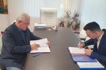 Semnarea contractului pentru reabilitare și eficientizare energetică a 9 blocuri din Zona Centrală a Sucevei