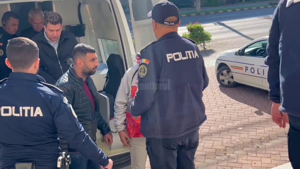 DNA a reținut șase angajați ai Spitalului Municipal Rădăuți și i-a dus la arestare