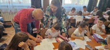 Șapte profesori și nouă elevi din Italia, Spania și Turcia, în vizită la Școala Gimnazială nr. 4 Suceava, în proiectul Stop Bullying Through Inclusion Games!