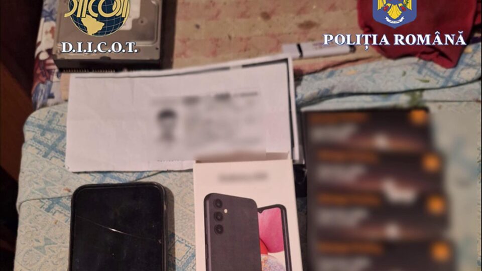 Descindere a procurorilor DIICOT într-un dosar de pornografie infantilă cu victimă o copilă de 11 ani Descindere a procurorilor DIICOT într-un dosar de pornografie infantilă cu victimă o copilă de 11 ani