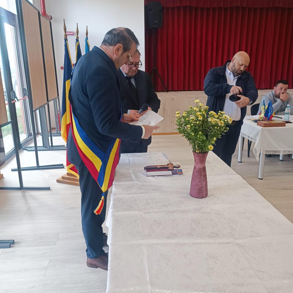 Primarul PNL din Todirești, Mugurel Bocancea, a depus miercuri jurământul pentru cel de-al doilea mandat