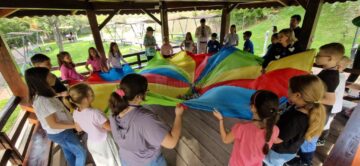 Șapte profesori și nouă elevi din Italia, Spania și Turcia, în vizită la Școala Gimnazială nr. 4 Suceava, în proiectul Stop Bullying Through Inclusion Games!