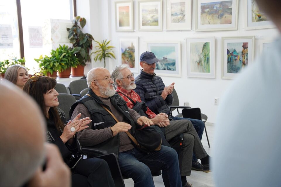 Expoziția „Vremuri și Valuri Călătorii în acuarelă, la Galeria de arta Zamca Foto Mihai Fomin