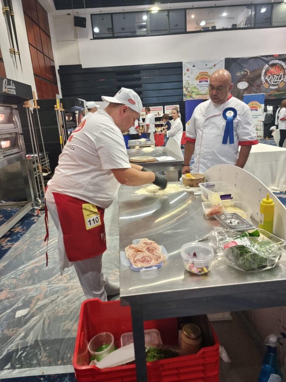 Sergiu Iftodi, managerul pizzeriei Industrial Pizza din Suceava, a participat la a treia ediție a Campionatului Internațional de Pizza