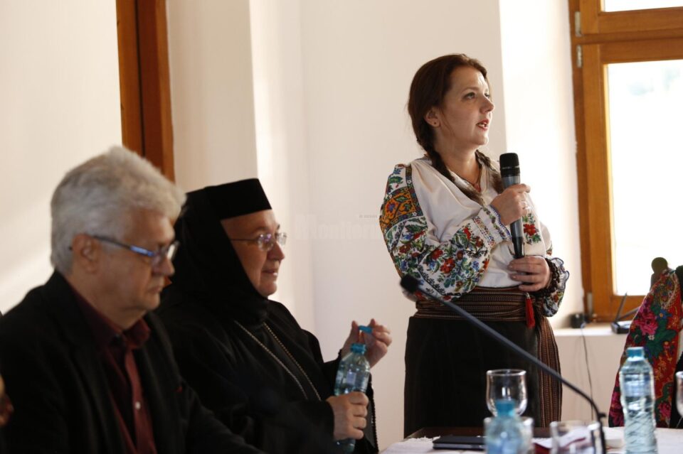 Peste 50 de medici participă la Mănăstirea Voroneț la simpozionul „Îmbătrânirea întru bucurie – Respir în Bucovina”