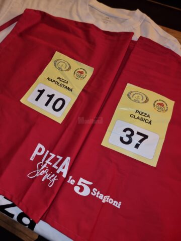 Tricoul și șorțurile de participare la Campionatul Internațional de Pizza