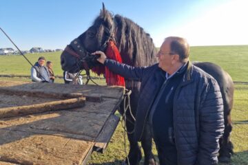 Liderul PNL Suceava, Gheorghe Flutur, a fost duminică la târgul de cai „La Ghiață”, de la Trei Movile