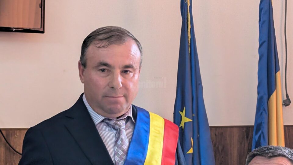Primarul din Liteni, Tomiță Onisii, a depus jurământul pentru al cincilea mandat la conducerea acestui oraș