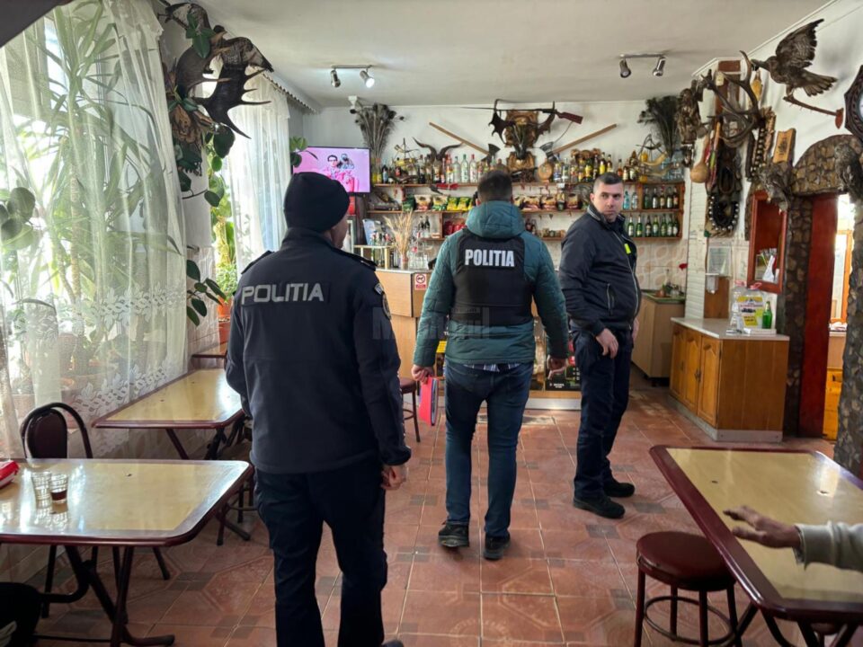 Razie cu 47 de polițiști în trei comune și un oraș din județ