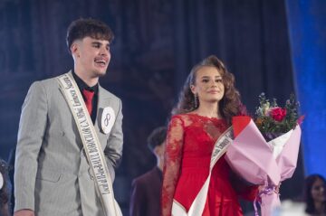 Miss și Mister ai Colegiului „Mihai Eminescu” sunt Veronica Șuiu și Nicolae Gavrilovici
