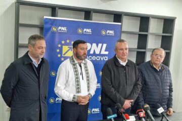 Gheorghe Flutur alături de Nicolae Ciucă la vizita pe care acesta a făcut-o săptămâna trecută în comuna Horodnic de Sus