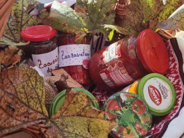 Târg caritabil de toamnă la Grădinița Obcini, realizat cu implicarea a zeci de părinți și prichindei