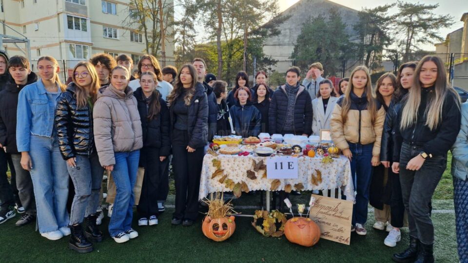 “Toamnă în culori la Hurmuzachi”, cu produse handmade și produse culinare