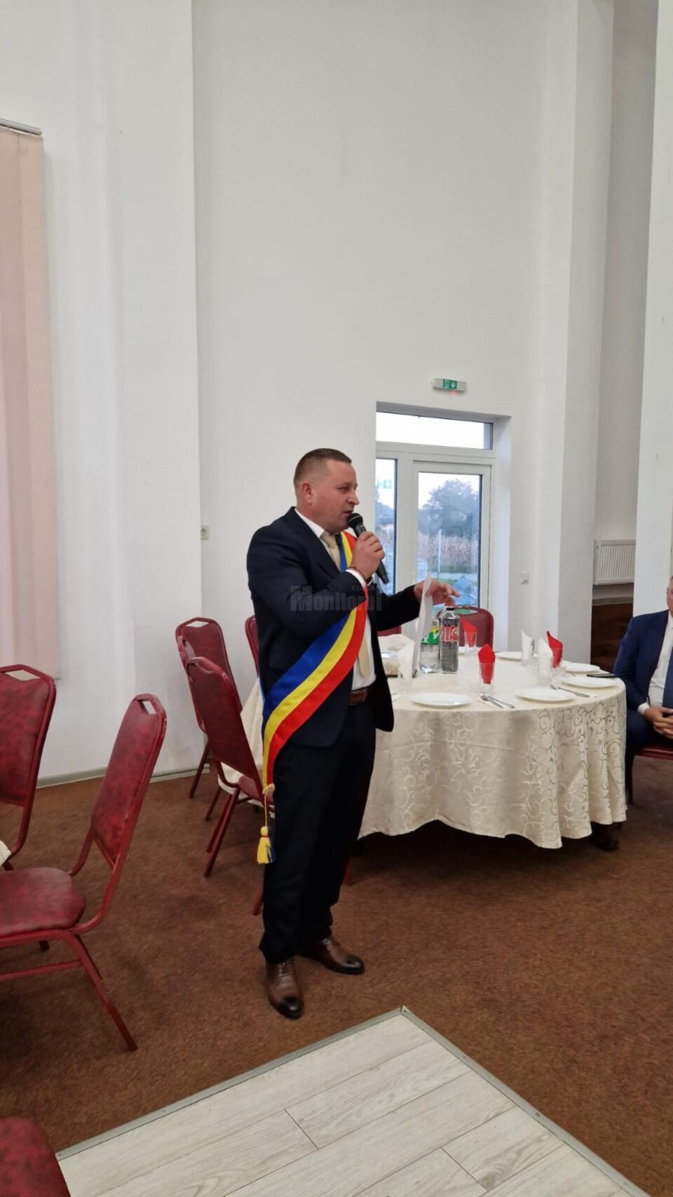 Vasile Marian Sabie și-a preluat primul mandat de primar în Fântânele în fața unei asistențe record