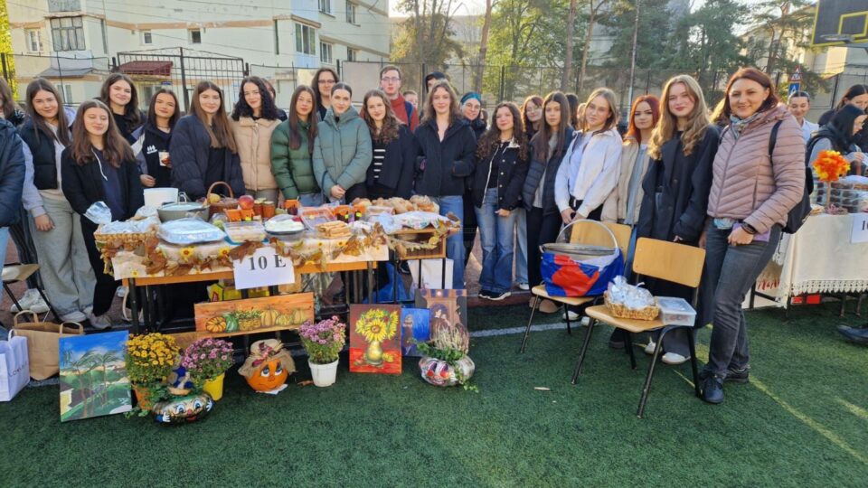 “Toamnă în culori la Hurmuzachi”, cu produse handmade și produse culinare