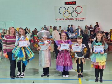 Parada costumelor ECO, la Școala Gimnazială ,,Miron Costin” Suceava