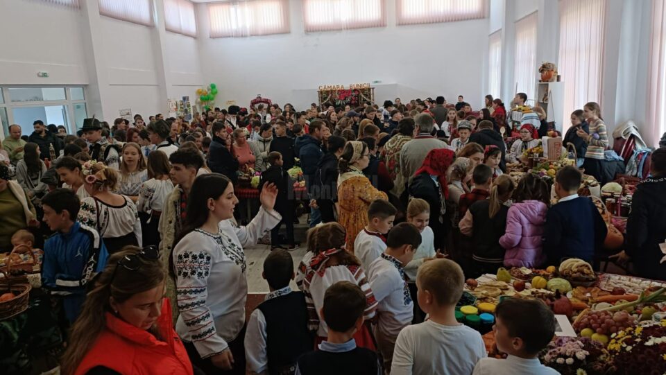 Cămara Bunicii, un eveniment de tradiție la școala din Bănești