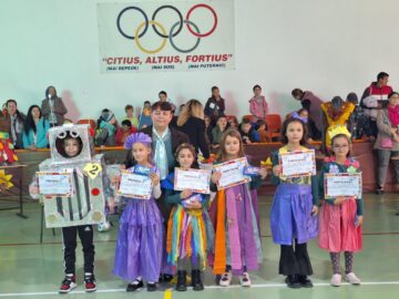 Parada costumelor ECO, la Școala Gimnazială ,,Miron Costin” Suceava