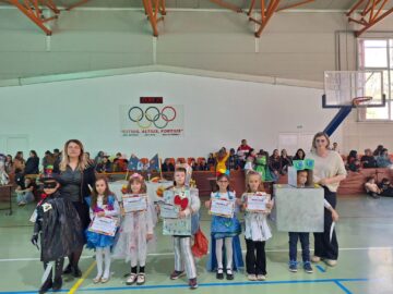 Parada costumelor ECO, la Școala Gimnazială ,,Miron Costin” Suceava
