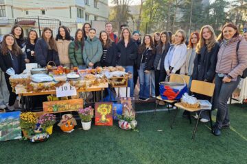 “Toamnă în culori la Hurmuzachi”, cu produse handmade și produse culinare
