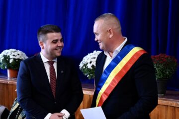 Președintele Consiliului Județean Suceava, Gheorghe Șoldan, a participat la învestirea primarului din Moldovița, Alin Boșutar