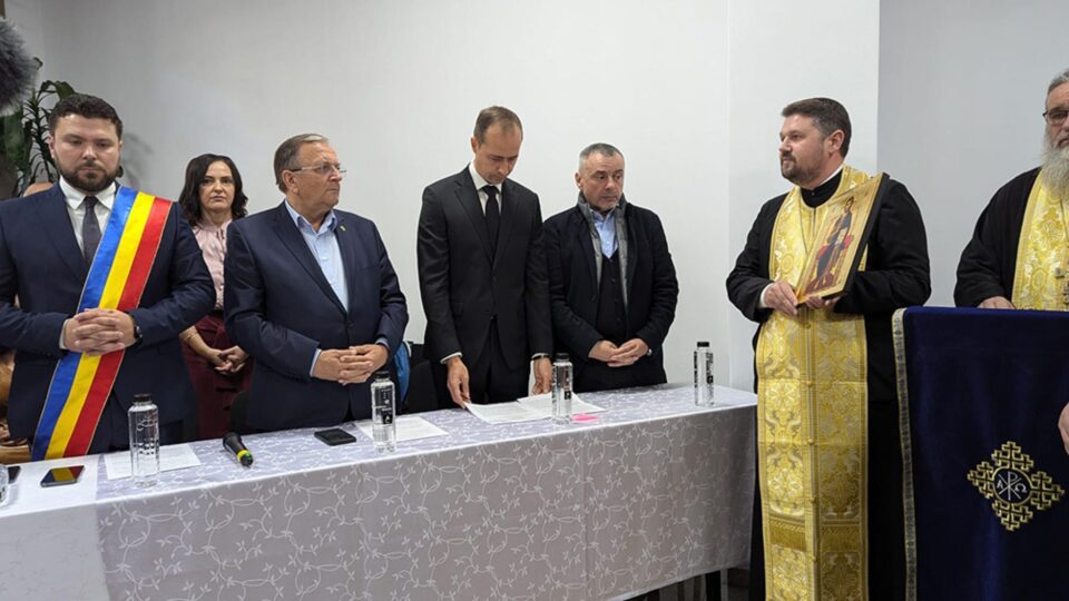 La învestirea primarului de Rădăuți, Bogdan Loghin