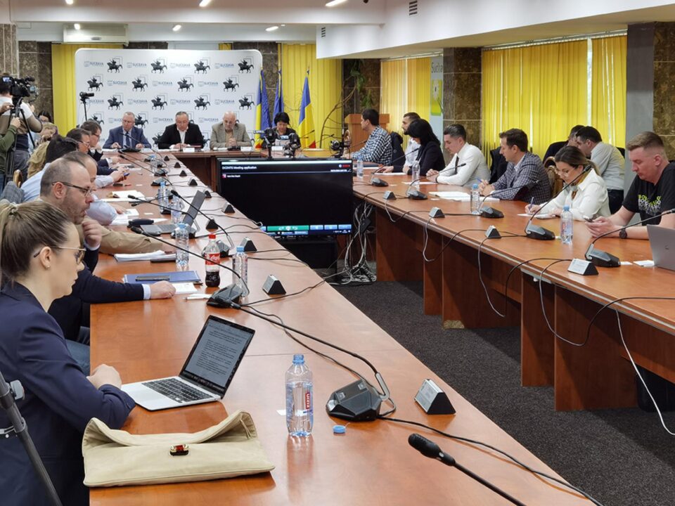 Aleșii locali suceveni s-au întrunit joi, 31 octombrie, într-o primă ședință extraordinară, în care au discutat și execuția bugetară Aleșii locali suceveni s-au întrunit joi, 31 octombrie, într-o primă ședință extraordinară, în care au discutat și execuția bugetară