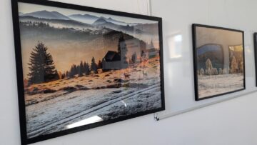Expoziția de fotografie „Bucovina pe dealuri neumblate” poate fi admirată la Galeria de artă Zamca