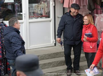 Social-democrații, în bazarul din Suceava, la discuții cu comercianții și cumpărătorii
