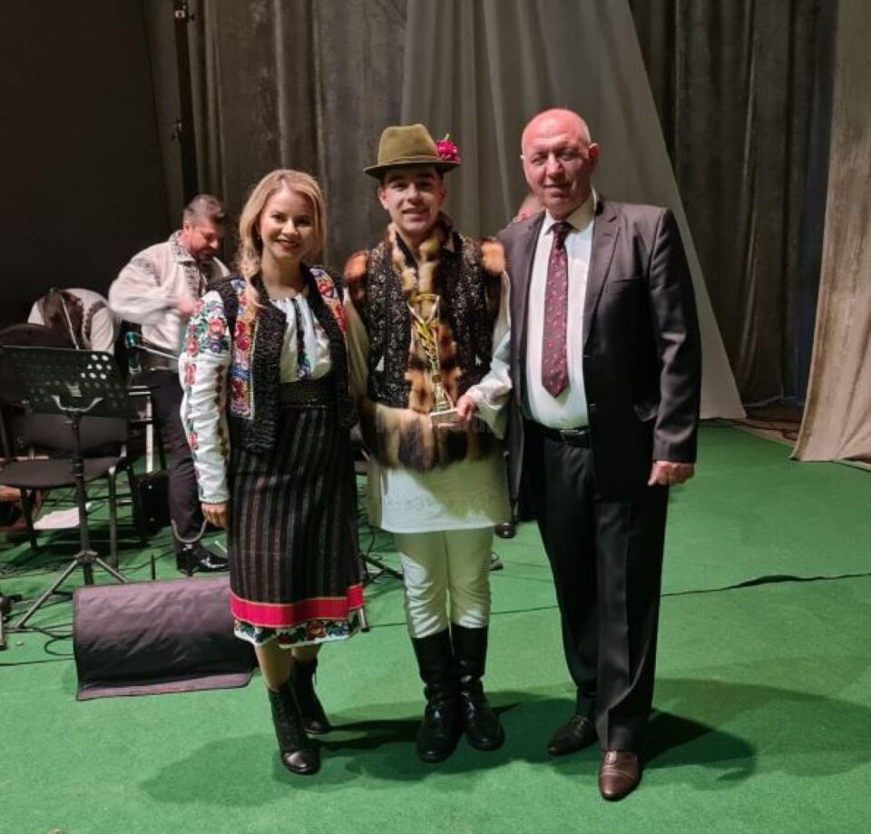 Mihaela Bârsan, Ionuț Toneț și Ion Băițan