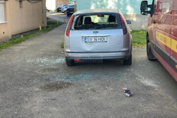 Mașini vandalizate