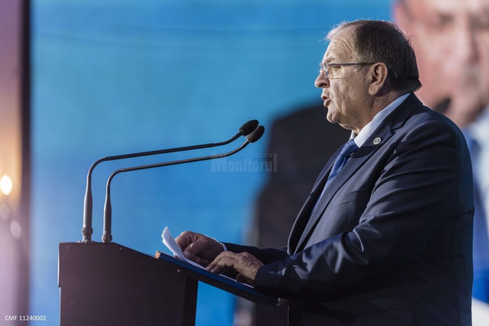 Președintele PNL Suceava, Gheorghe Flutur, consideră că adoptarea legii pensiilor militare este „o victorie a bunului simț” Președintele PNL Suceava, Gheorghe Flutur, consideră că adoptarea legii pensiilor militare este „o victorie a bunului simț”
