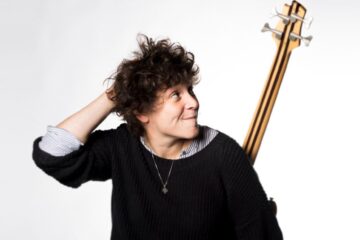 Artista Marion Cousineau, invitată la o după-amiază francofonă, organizată de Alianța Franceză din Suceava