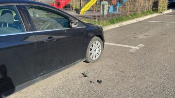 Mașini vandalizate