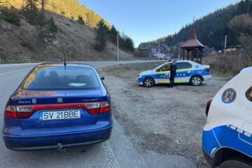 Intrările din Vatra Dornei, ”blocate” de polițiști și jandarmi timp de patru ore