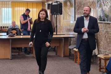 Cinsilierii AUR au plecat de la ședință