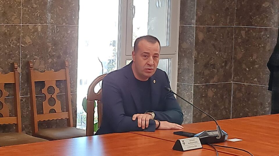 Lucian Harșovschi a transmis un mesaj de ”adio, dar rămân cu tine”, în care a lansat și o serie de provocări noii administrații Lucian Harșovschi a transmis un mesaj de ”adio, dar rămân cu tine”, în care a lansat și o serie de provocări noii administrații