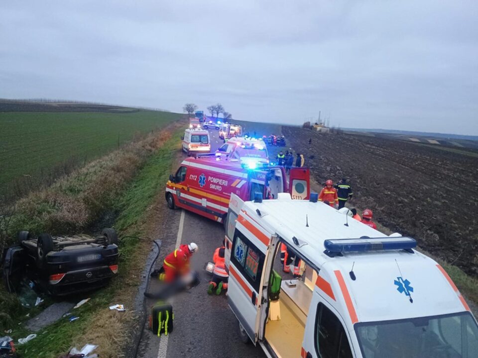 Forțe de intervenție la accidentul de la Grănicești