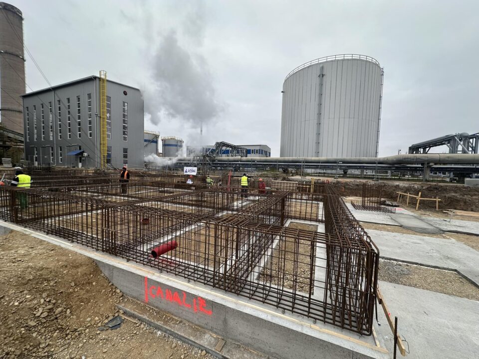 Consorțiul condus de compania Loial Impex Suceava a început lucrările la noul grup energetic din Oradea, cea mai mare investiție din acest municipiu