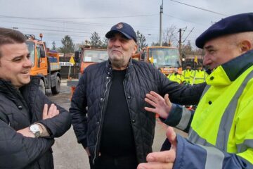 Gheorghe Șoldan și Vasile Rîmbu au verificat dacă firma Diasil este pregătită pentru a interveni pentru deszăpezirea străzilor din Suceava
