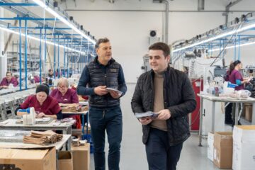 Șoldan și Rîmbu au vizitat fabrica DENIS, au vorbit cu angajații și le-au cerut votul pentru PSD la alegerile prezidențiale și parlamentare