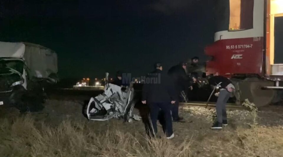Mașină de Suceava, implicată într-un accident feroviar la Iași