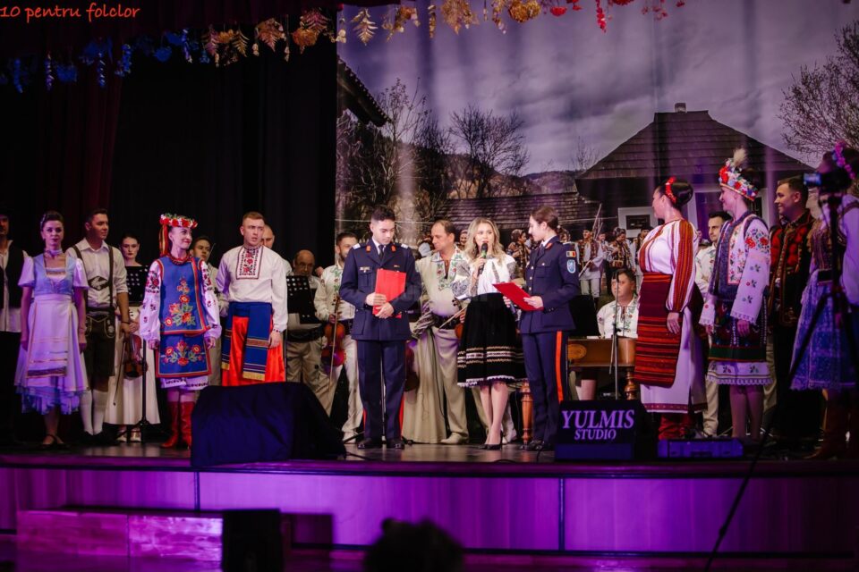 Recital extraordinar susținut de Ansamblul „Ciprian Porumbescu” la Colegiul Militar „Ștefan cel Mare”